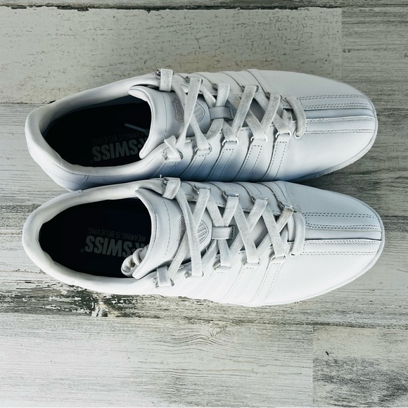 K-Swiss Men’s Classic VN Sneaker 5 Stripe Size 11.5 K Swiss Logo On Tongue - Picture 2 of 10